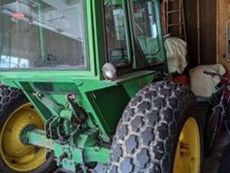 1984-john-deere-1050-image-2