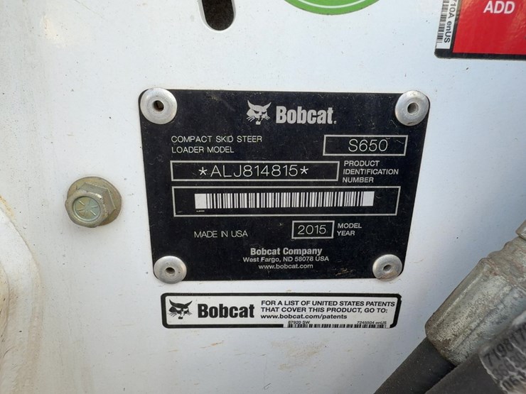 2015-bobcat-s650-image-25
