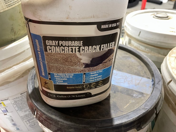 #5041-•-pallet-of-various-concrete-sealers-and-stains-image-10