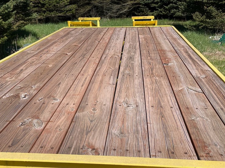 #7155-•-dexter-axle-utility-trailer-(no-title)-image-15