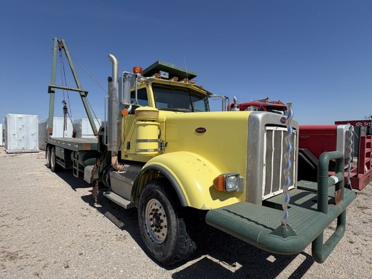 2013-peterbilt-367-image-3