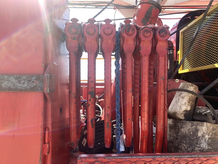 2012-caterpillar-c13-image-22