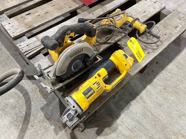 #5054-•-(3)-dewalt-power-tools-image-2