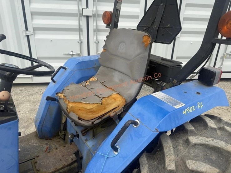 new-holland-tc30-image-22