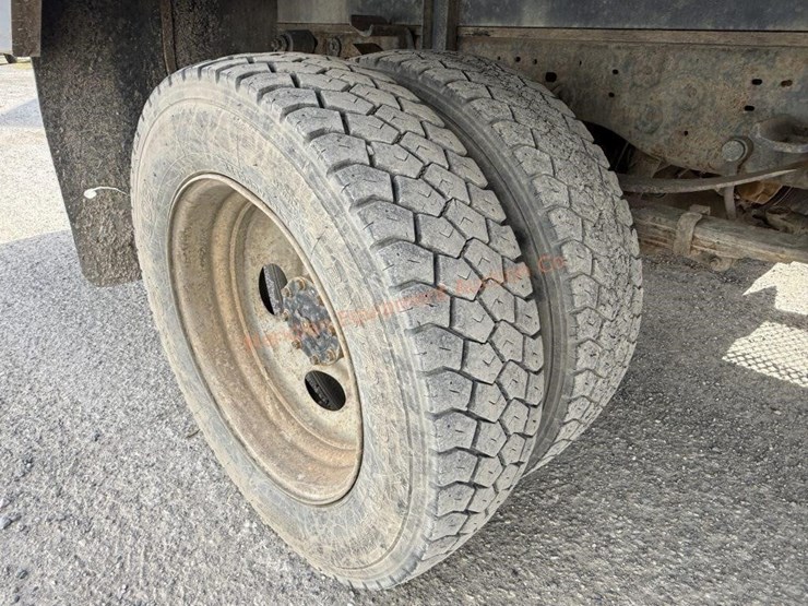 2000-ford-f450-image-21