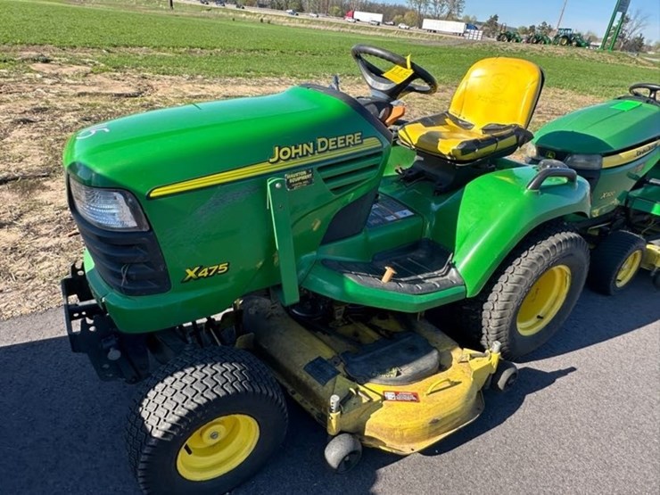 john-deere-x475-image-1