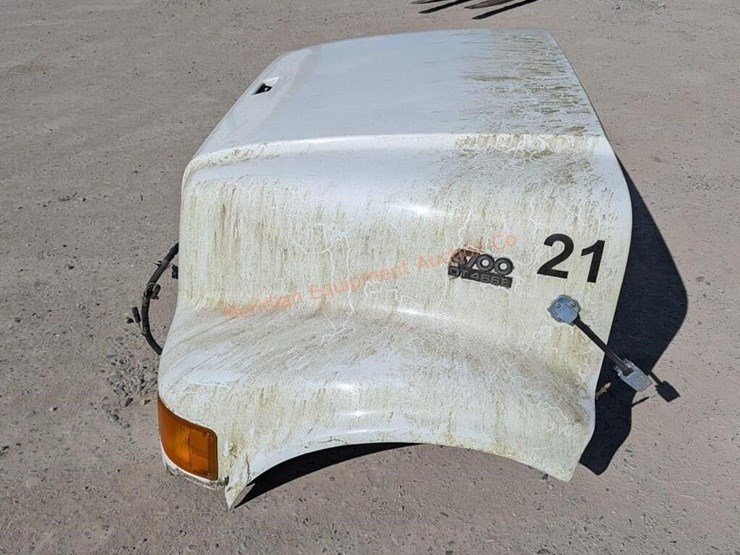 international-4700-image-4