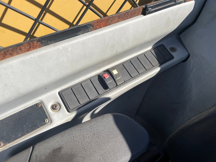 caterpillar-th350b-image-27