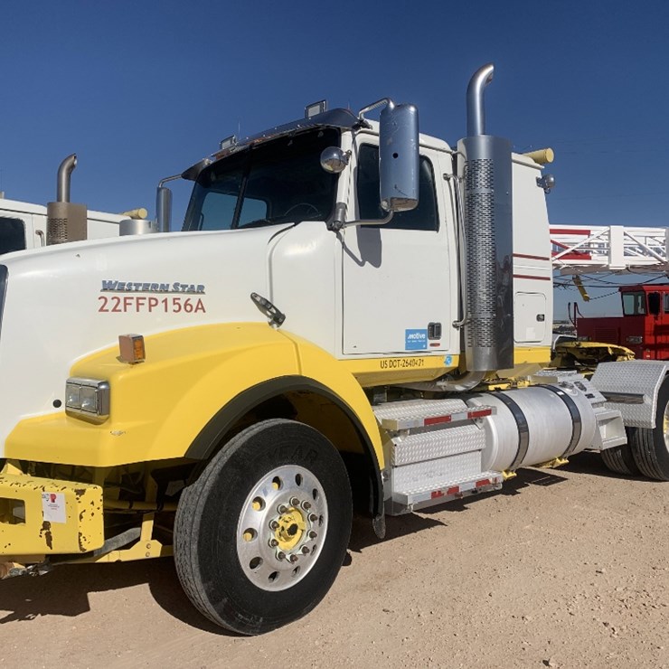2012 WESTERN STAR 4900