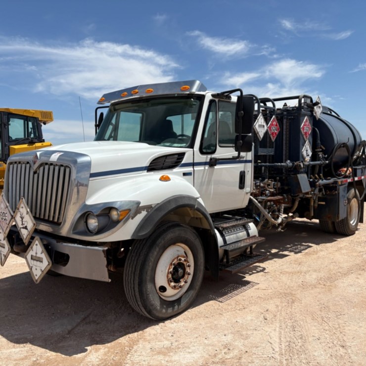 2013 INTERNATIONAL WORKSTAR 7400