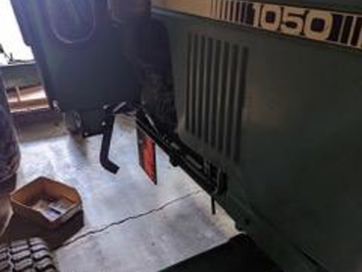 1984-john-deere-1050-image-7