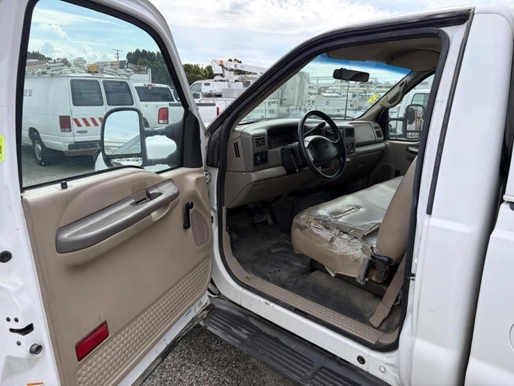 2002-ford-f350-image-11