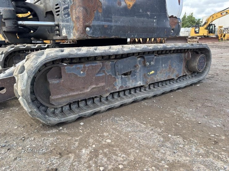 2020-bobcat-e20-image-18