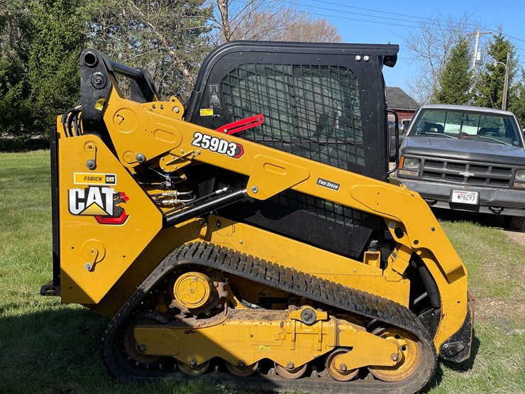 caterpillar-216b-image-4