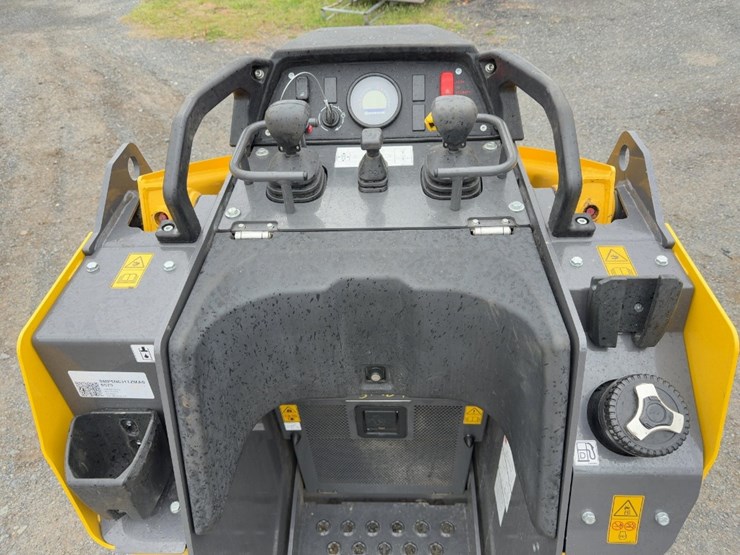 2025-new-holland-c314-image-18