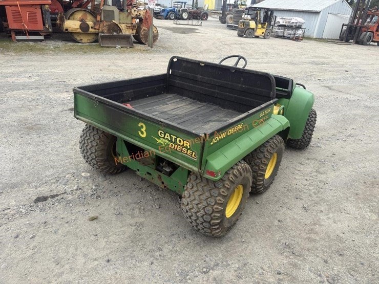 john-deere-gator-image-7