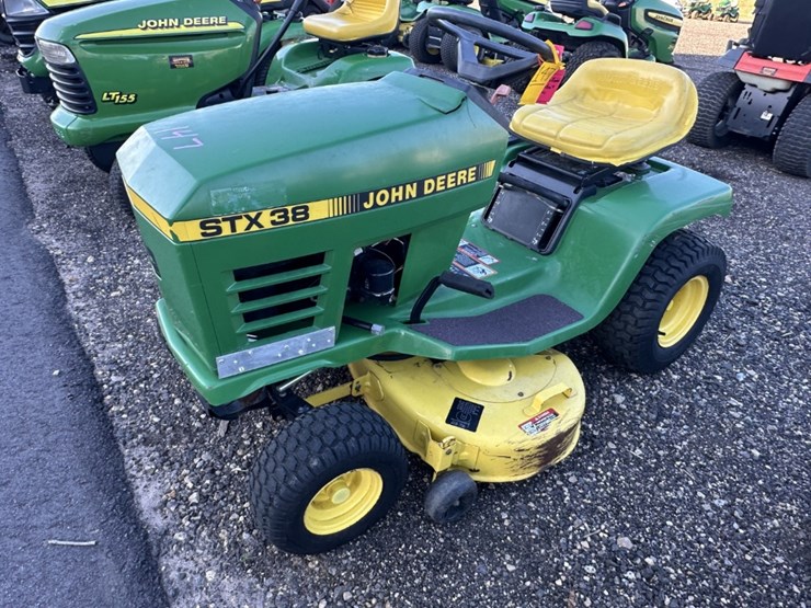 john-deere-38-image-1