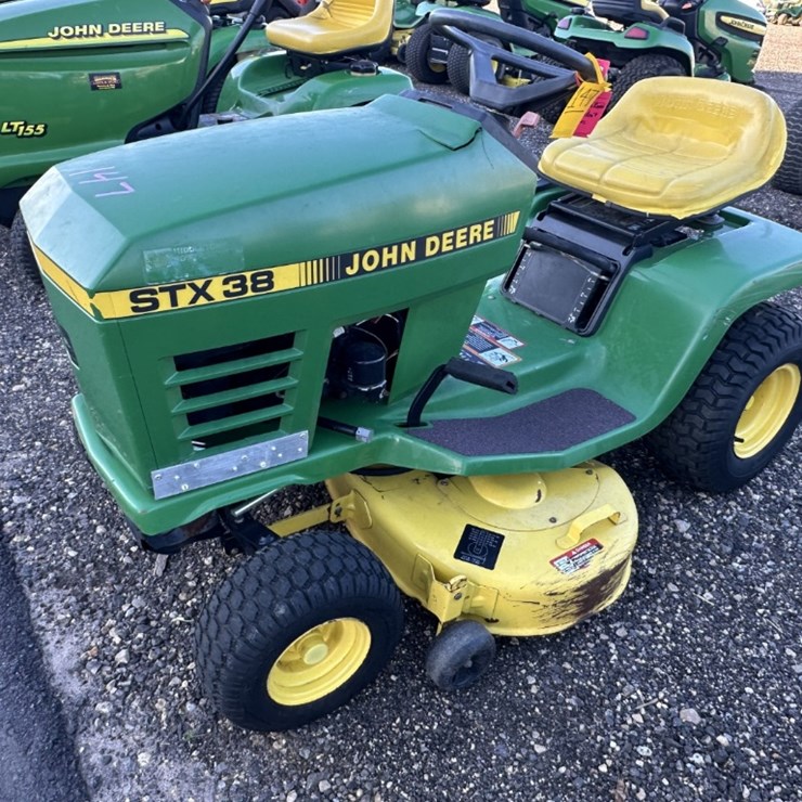 JOHN DEERE 38