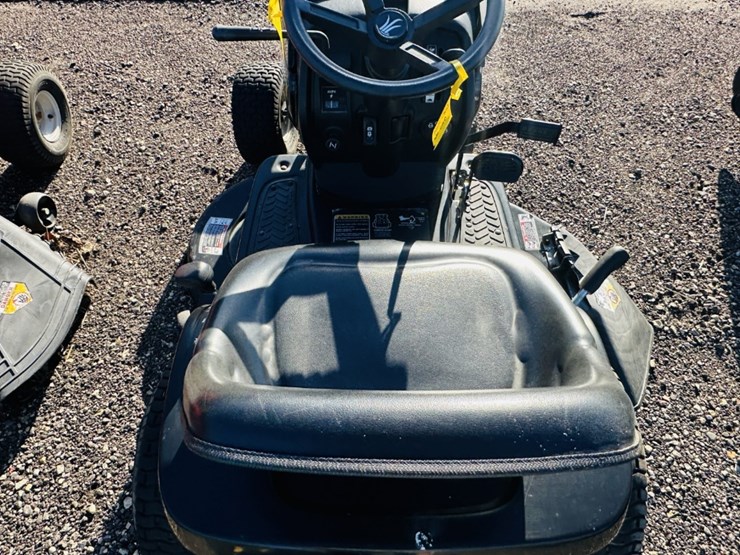 yard-machines-riding-lawn-mower-image-7