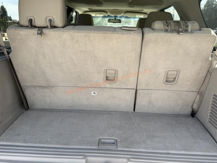 2013-ford-expedition-xlt-image-18