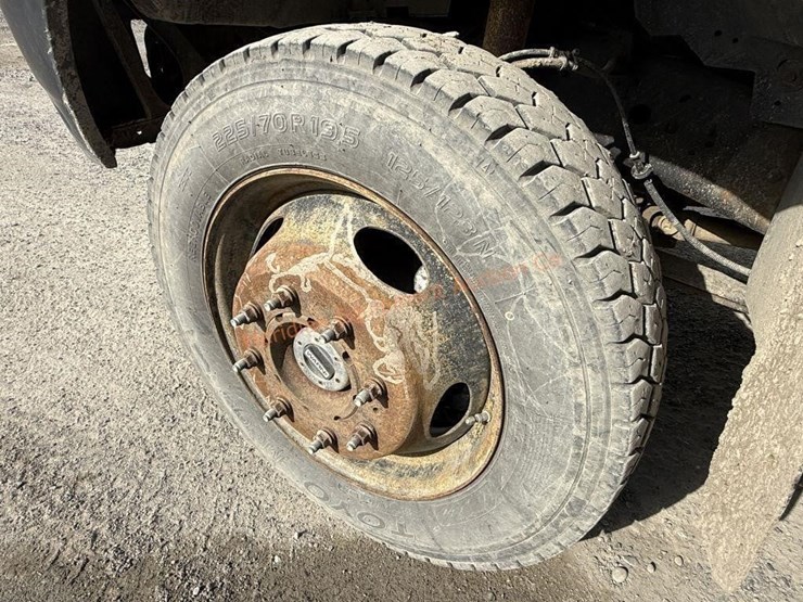 2000-ford-f450-image-18