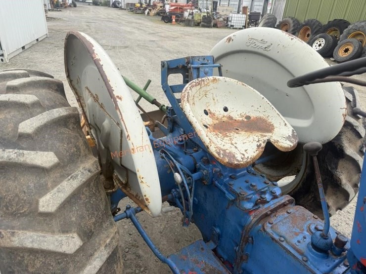 1960-ford-600-image-28