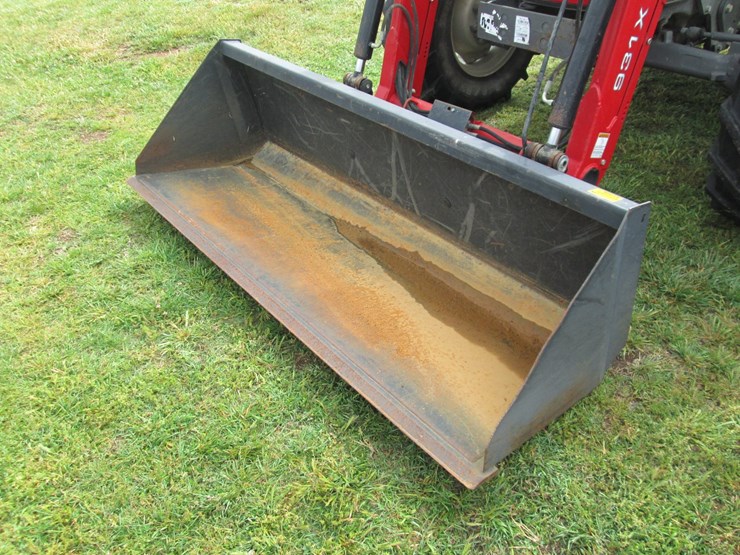 2018-massey-ferguson-4709-image-24