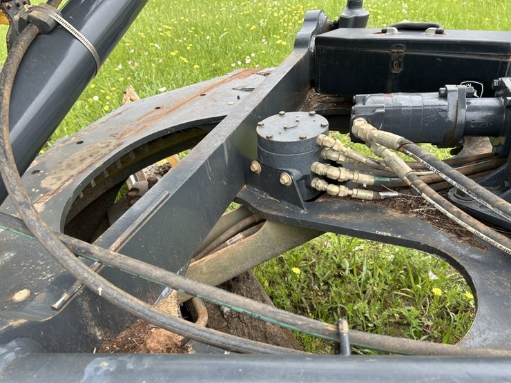 2018-deere-770g-image-14