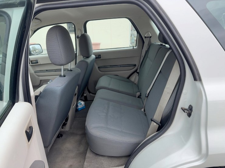 2009-ford-escape-image-15