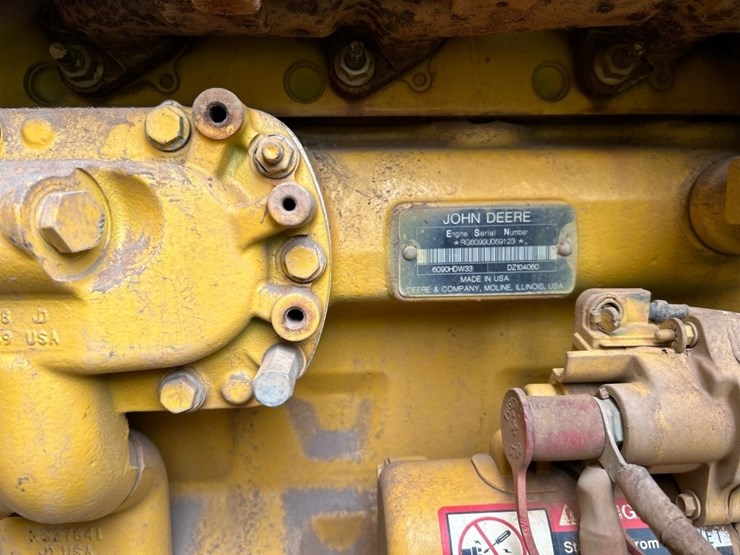 2018-deere-770g-image-30