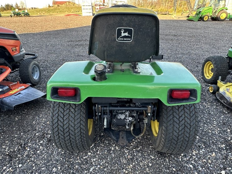 john-deere-322-image-6