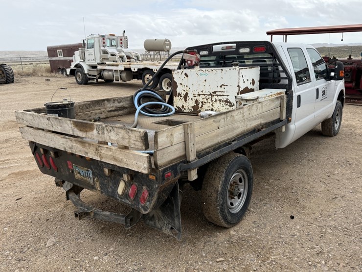 2015-ford-f250-xl-image-4