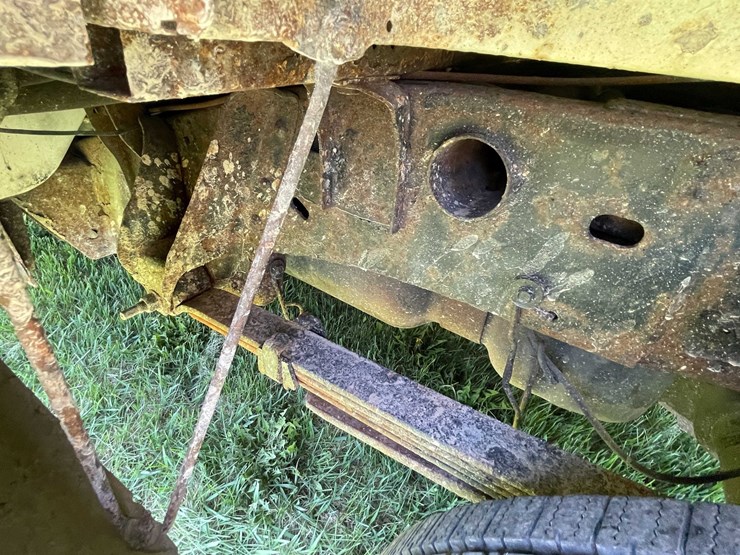 #7046-•-2005-chevrolet-duramax-(has-wi-title)-image-43