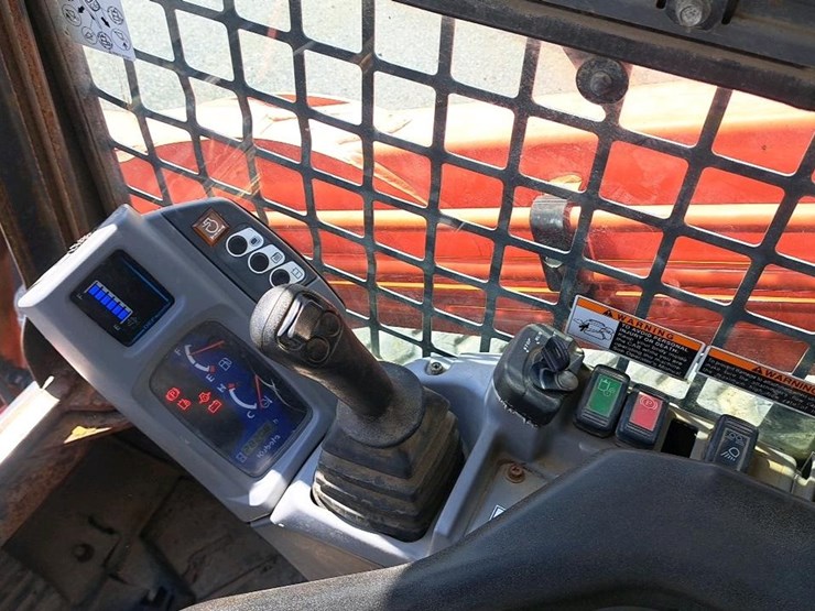 2019-kubota-svl95-2s-image-14