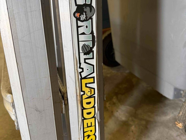 gorilla-aluminum-ladder-image-4
