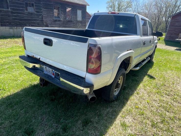 #7046-•-2005-chevrolet-duramax-(has-wi-title)-image-5