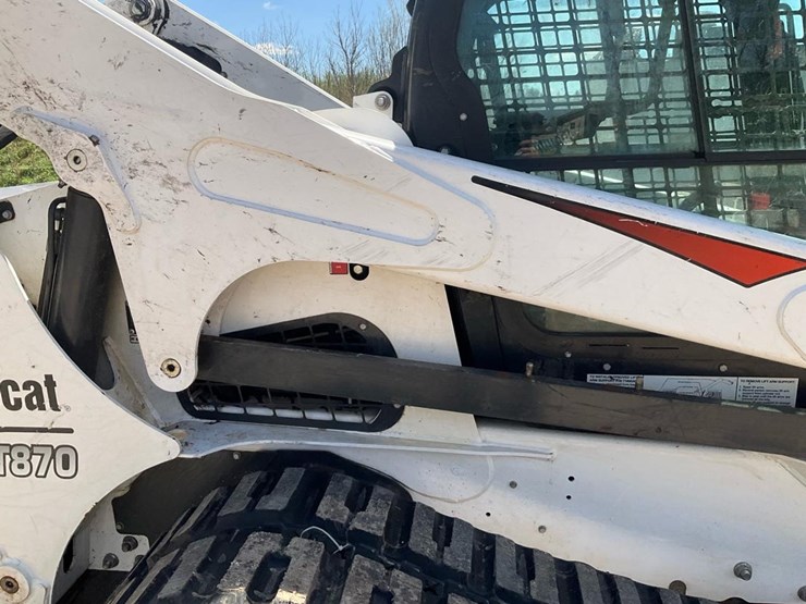 2021-bobcat-t870-image-53