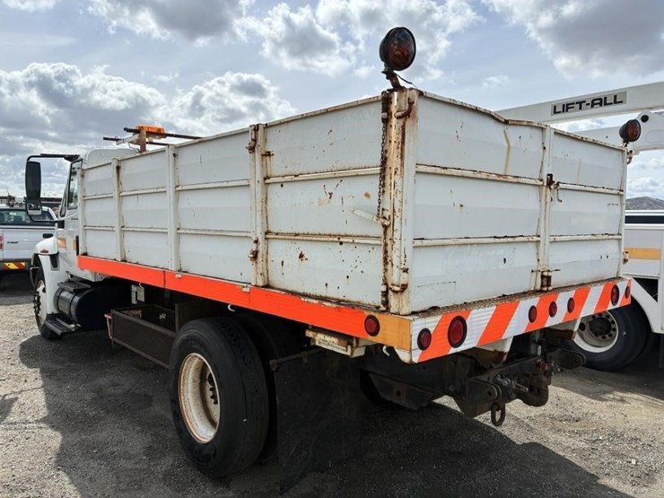 2004-international-durastar-4300-image-4