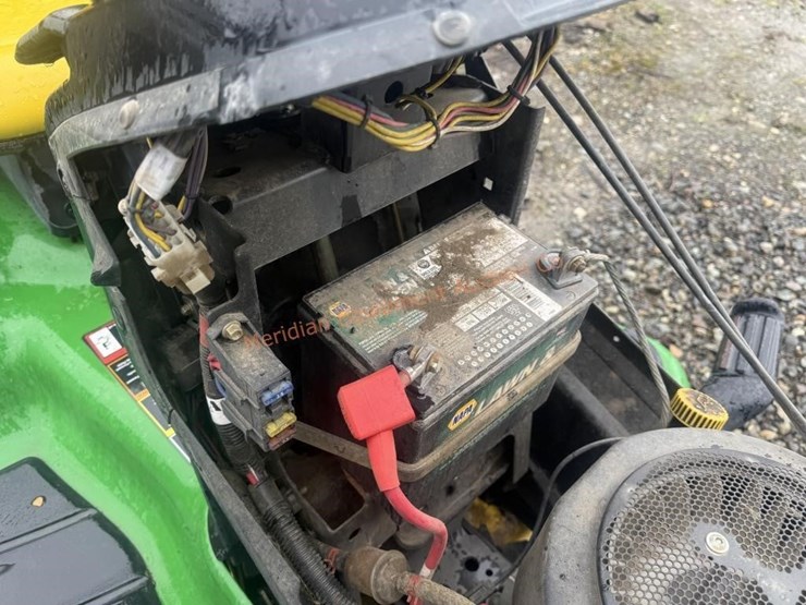 john-deere-x300-image-13