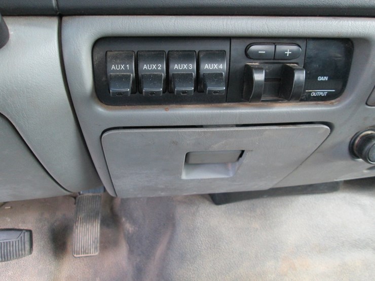 2006-ford-f350-image-33