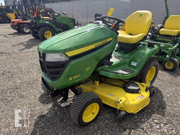 2022-john-deere-x380-image-1