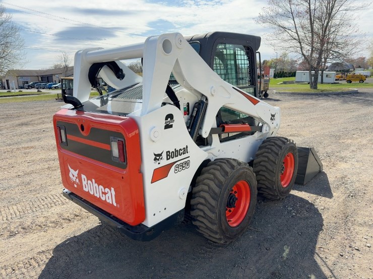 2017-bobcat-s650-image-5