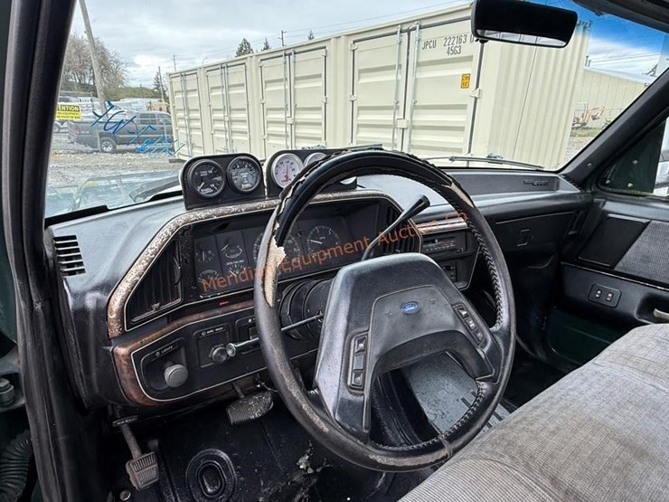 1989-ford-f350-xlt-lariat-image-30