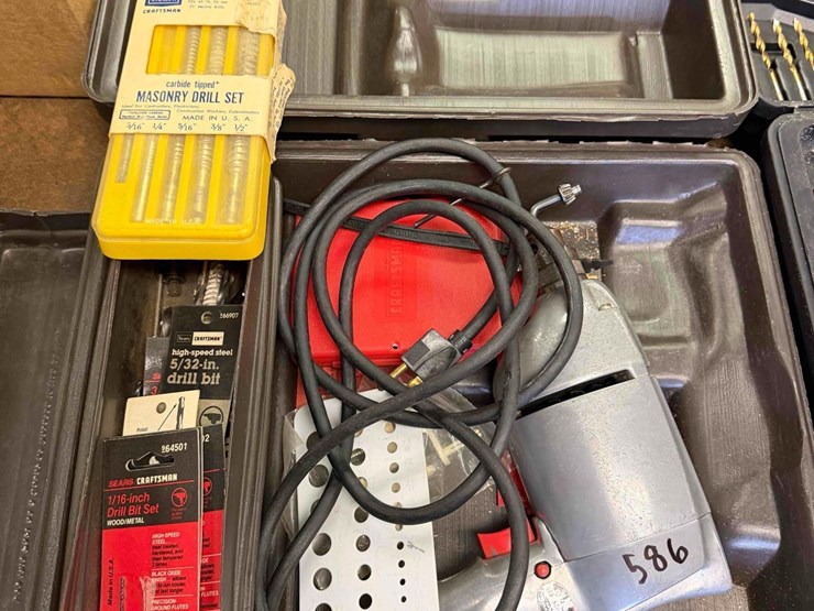 craftsman-drill-w/-chuck-&-bits-image-1