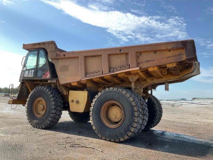 2008-caterpillar-773f-image-3