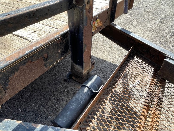 2016-pj-flatbed-image-48