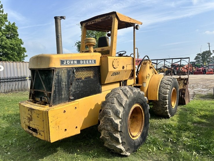 deere-644a-image-4