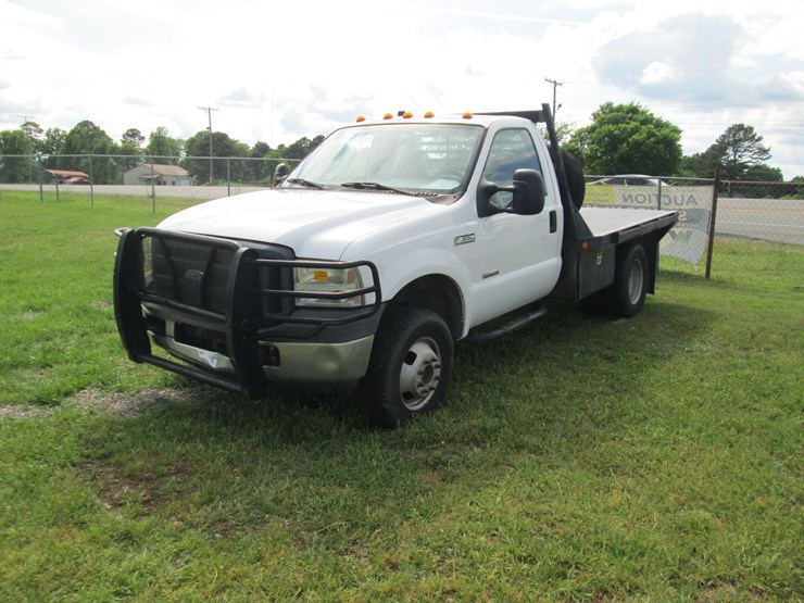2006-ford-f350-image-1