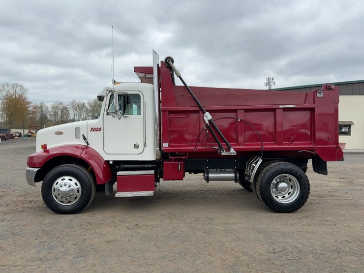 2000-peterbilt-330-image-2