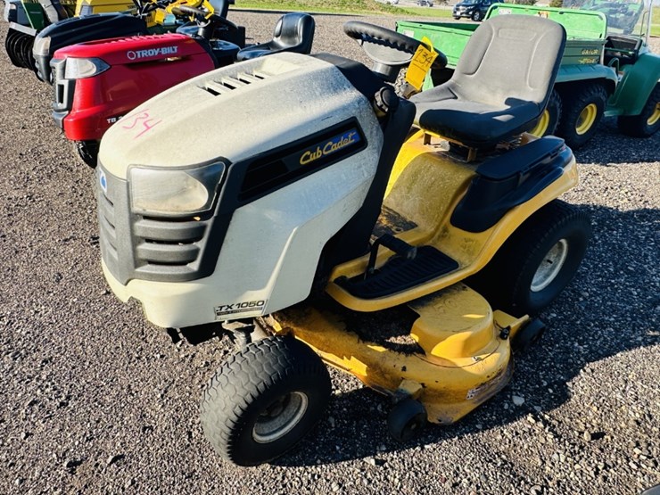 cub-cadet-1050-image-1